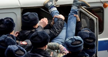 الشرطة الروسية تعتقل زعيما معارضا خلال احتجاج فى موسكو