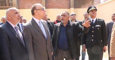 محافظ القاهرة: لن نسمح باستقبال القمح فى الشون إلا باستيفاء الاشتراطات