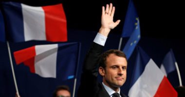 استطلاع رأى: ماكرون يتشبث بتقدمه فى سباق الرئاسة الفرنسية 