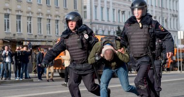 الاتحاد الأوروبى يدعو روسيا للإفراج عن المتظاهرين المعتقلين