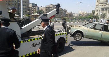 مرور القاهرة يرفع 13 سيارة ودراجة بخارية متروكة فى حملات موسعة بالشوارع 