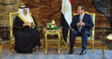 بالصور.. مباحثات ثنائية بين السيسى وملك البحرين يعقبها جلسة موسعة