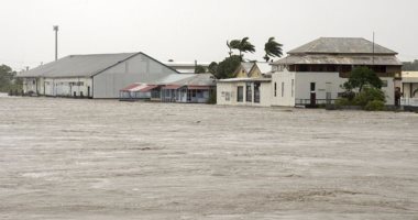 مياه فيضانات تغمر آلاف المنازل فى ولاية إيلينوى الأمريكية