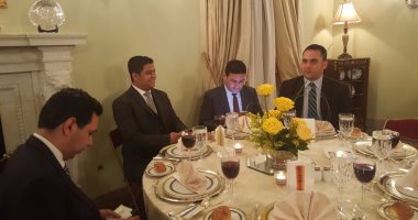 سفير مصر بالولايات المتحدة ينظم حفل عشاء بمنزله للوفد الإعلامى المصرى