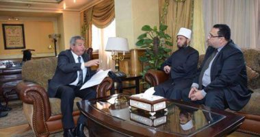 وزير الشباب يلتقى أسامة الأزهرى وعميد كلية أصول الدين بالأزهر