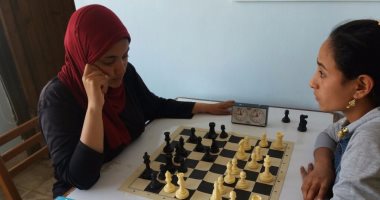 كلية الآداب تفوز بالمركز الأول فى بطولة الشطرنج بجامعة المنيا