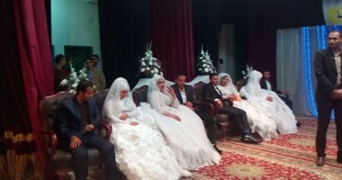بالفيديو..محافظة الشرقية تقيم حفل زفاف جماعى لـ8 أيتام وتكرم الأمهات المثاليات 