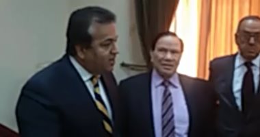  وزير التعليم العالى من بنى سويف: "حد يسأل الوزير عن بنطلون مقطع"