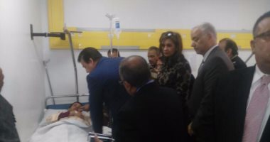 وزيرا الهجرة والتعليم العالى يزورا مصابى الكنيسة بالمستشفى الجامعى بالإسكندرية
