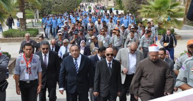 مسيرة لرئيس جامعة حلوان وقياداتها للتنديد بالتفجيرات الإرهابية
