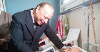 محافظ القاهرة يتفقد لجان امتحانات الابتدائية.. و11 حالة فى مستشفى سرطان الأطفال