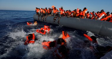 مصرع 14 شخصا على الأقل فى غرق مركب مهاجرين قبالة سواحل اليونان