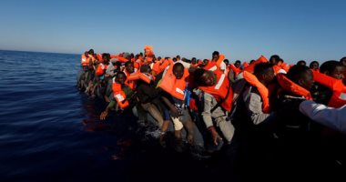 وزير داخلية فرنسا: ٨٠٠ ألف شخص على السواحل الليبية يريدون الوصول إلى أوروبا