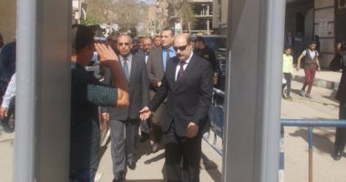 بالصور.. مساعد وزير الداخلية لشمال الصعيد يشدد على إجراءات التفتيش بالكنائس