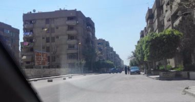 قارئ يرصد أعمدة إنارة مضاءة نهارا فى شارع مصطفى النحاس بمدينة نصر 