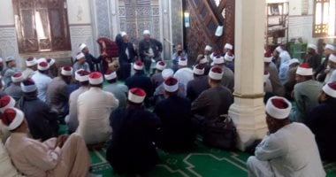 أوقاف قنا تجتمع بأئمة المساجد لمواجهة الفكر المتطرف 