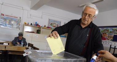 "العليا للانتخابات" بتركيا تحتسب الأظرف غير المختومة بـ"استفتاء الاستبداد"
