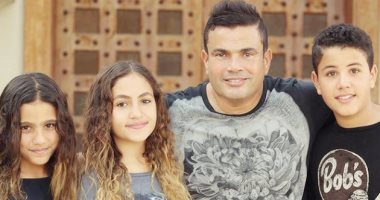 بالفيديو.. عمرو دياب يغنى لأبنائه