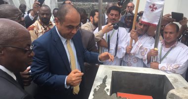 سفير مصر فى الجابون يضع حجر الأساس للكنيسة القبطية فى ليبرفيل