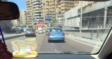 قارئ يرصد سيارة ملاكى تسير بدون لوحات معدنية فى شوارع الإسكندرية