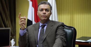 وزير النقل: تطوير طريق "القاهرة ـ أسيوط" الصحراوى الغربى ليشمل 4 حارات