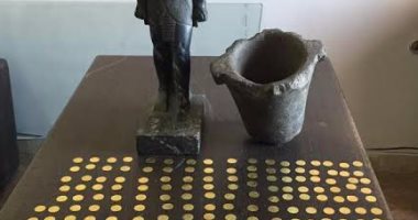 مباحث السياحة تضبط تمثالا أثريا و 239 عملة معدنية بحوزة شخصين بالشرقية
