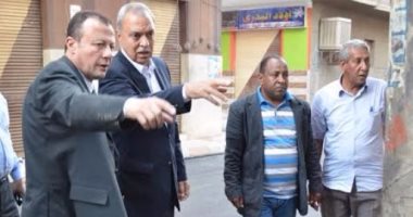  محافظ قنا يتابع أعمال إعادة رصف الطرق بمدينة قنا