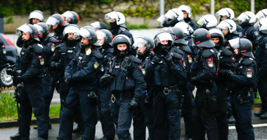بالفيديو.. اشتباكات بين الشرطة الألمانية ومحتجين على قمة الـ20 بمدينة هامبورج