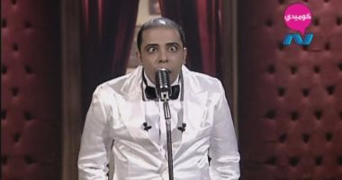 على طريقة "مسرح مصر"..وائل علاء يستعين بشباب جدد لتقديم كوميديا مسرحية