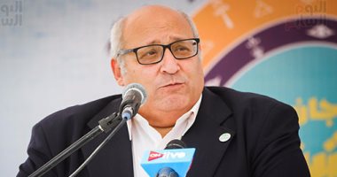 نائب رئيس جامعة عين شمس يؤكد على ضرورة المشاركة فى الإنتخابات الرئاسية