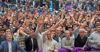 حسن روحانى يبدأ حملاته الانتخابية ويتوعد بكشف الحقائق للشعب الإيرانى