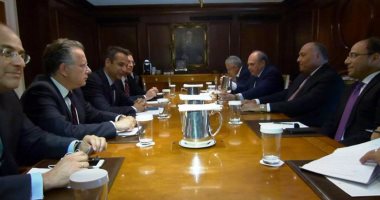 وزير الخارجية يبحث مع رئيس حزب يونانى موقف مصر تجاه الأزمة الليبية