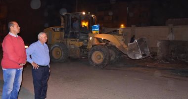 سكرتير عام الإسماعيلية يتابع رفع القمامة والمخلفات بالمدينة