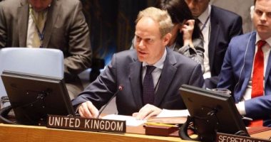 سفير بريطانيا الأممى: نصف السوريين بين قتلى ونازحين وحان وقت الحل السياسى 
