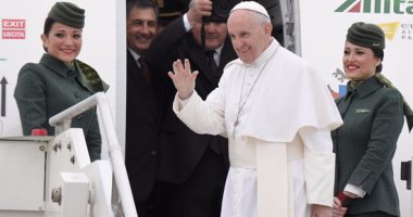 مغادرة بابا الفاتيكان روما فى طريقه إلى القاهرة