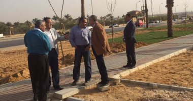 وزير الإسكان يتفقد أعمال تطوير محاور 6 أكتوبر ومشروع دار مصر