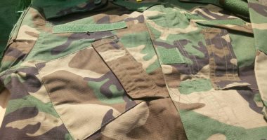 بالصور.. ضبط 55 كرتونة ملابس عسكرية مهربة داخل حاوية ببورسعيد