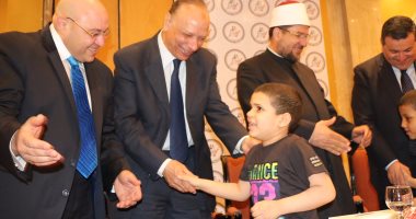 وزير الأوقاف ومحافظ القاهرة يشهدان حفل يوم اليتيم