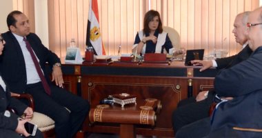 وزيرة الهجرة تلتقى وفد مؤسسة «ولاد بلدنا» ‏لتقديم خدمات للمصريين بالخارج