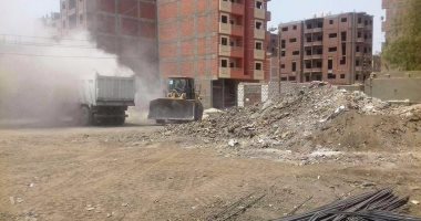 محافظة الجيزة: رفع 600 طن مخلفات هدم وأتربة بـ"أبو النمرس"