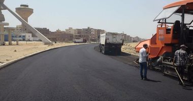 مديرية الطرق بالشرقية تغلق طريق مفارق "أبو نصار" فى الصالحية لأعمال الرصف