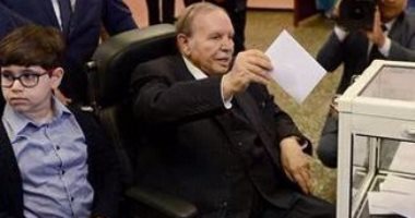 أنباء عن اعتزام الرئيس الجزائرى بوتفليقة الترشح لولاية رئاسية خامسة