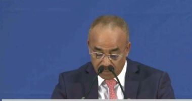 وزير الداخلية الجزائرى يدعو لليقظة لإحباط أى محاولة لإحداث اضطرابات