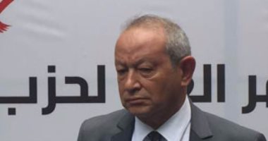  ساويرس بعد حادث المنيا الإرهابى: "لن نرحل هذه أرض أجدادنا"