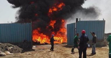 بالصور.. نشوب حريق هائل بمخلفات إحدى الشركات غرب بورسعيد
