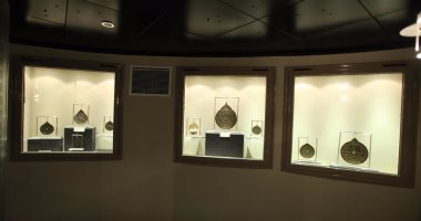 بالصور ..شاهد أغرب الساعات الرملية والشمسية و"الاسطرلابات" بمكتبة الإسكندرية