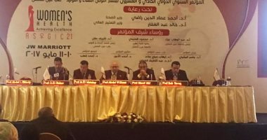 رئيس جامعة عين شمس يفتتح مؤتمر قسم أمراض النساء والتوليد
