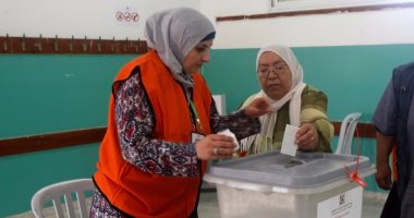 بالصور.. إقبال على مراكز الاقتراع بالضفة الغربية لانتخاب الهيئات البلدية