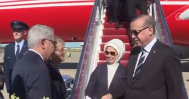 بالفيديو.. استقبال متواضع لأردوغان فى واشنطن 