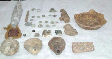 ضبط 33 قطعة أثرية نادرة بحوزة مواطن قبل بيعها